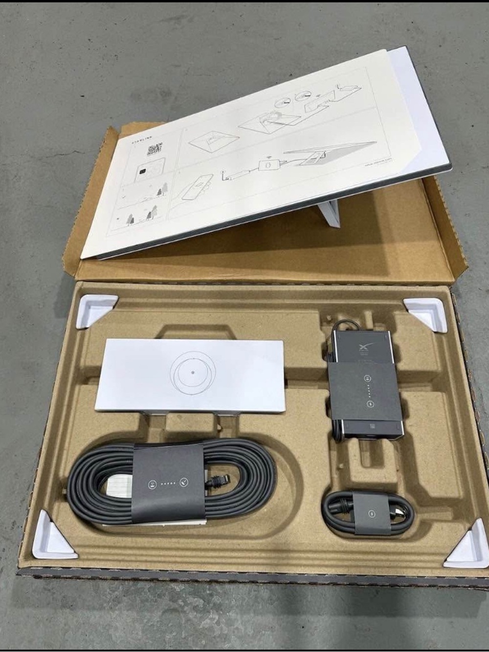 Star Link Gen 3 roaming kit and router